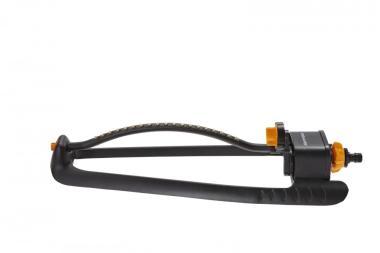 Fiskars Oszcilláló esőztető, fém talppal